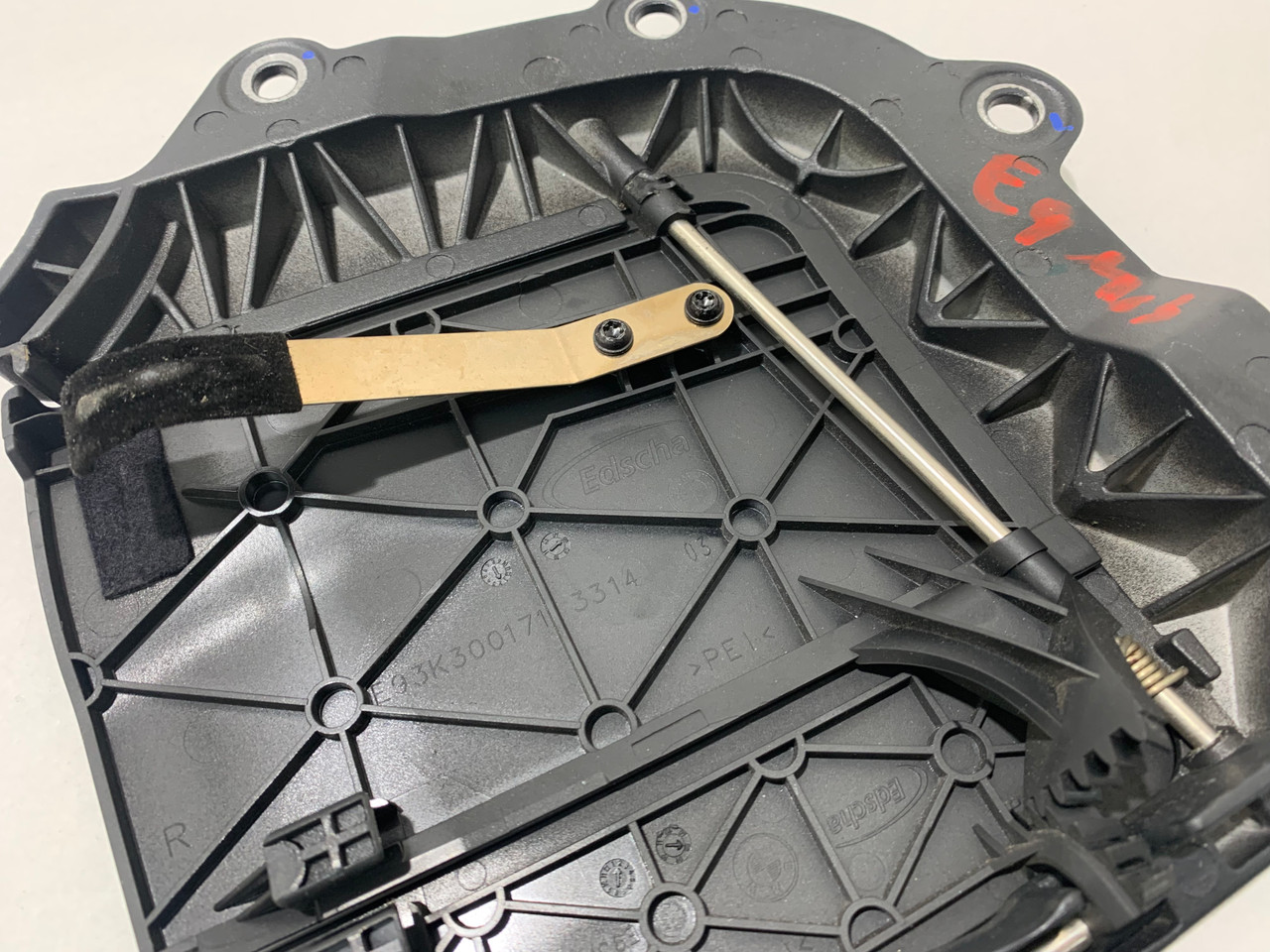 2008-2013 E93 BMW M3 Convertible Passenger Top Hinge Flap