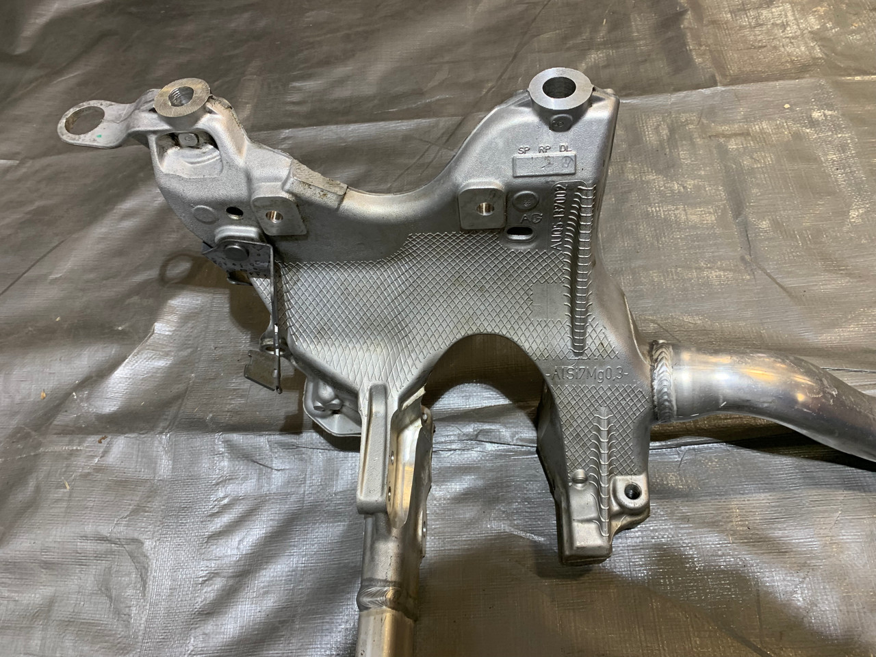 2017-2020 Porsche Macan Base 2.0 Front Subframe Crossmember / 67K