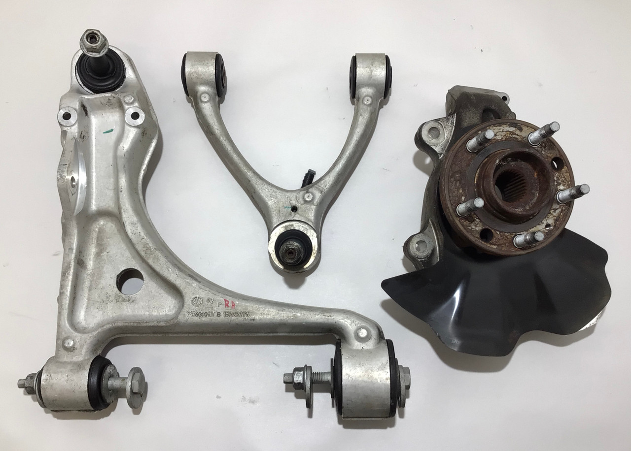 2006-2010 Saturn Sky / Pontiac Solstice Passenger Front Spindle