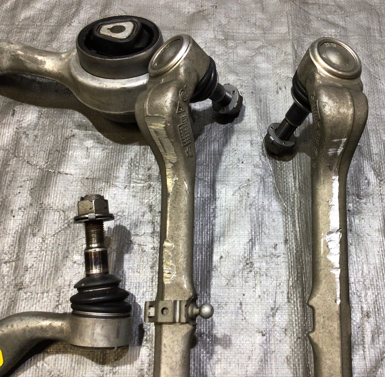 20082013 BMW 128i 135i Front Control Arm Set / OEM / B1009 Redline Auto Parts