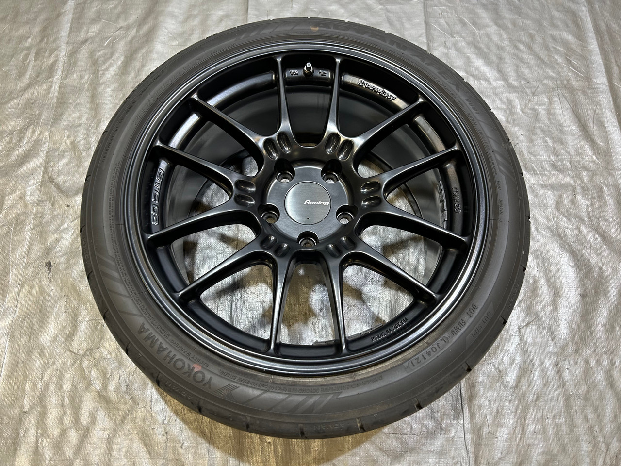 Single 18x9.5