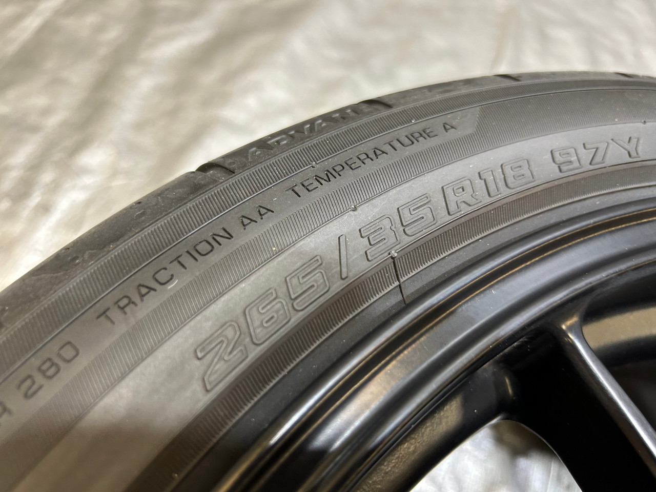 Single 18x9.5