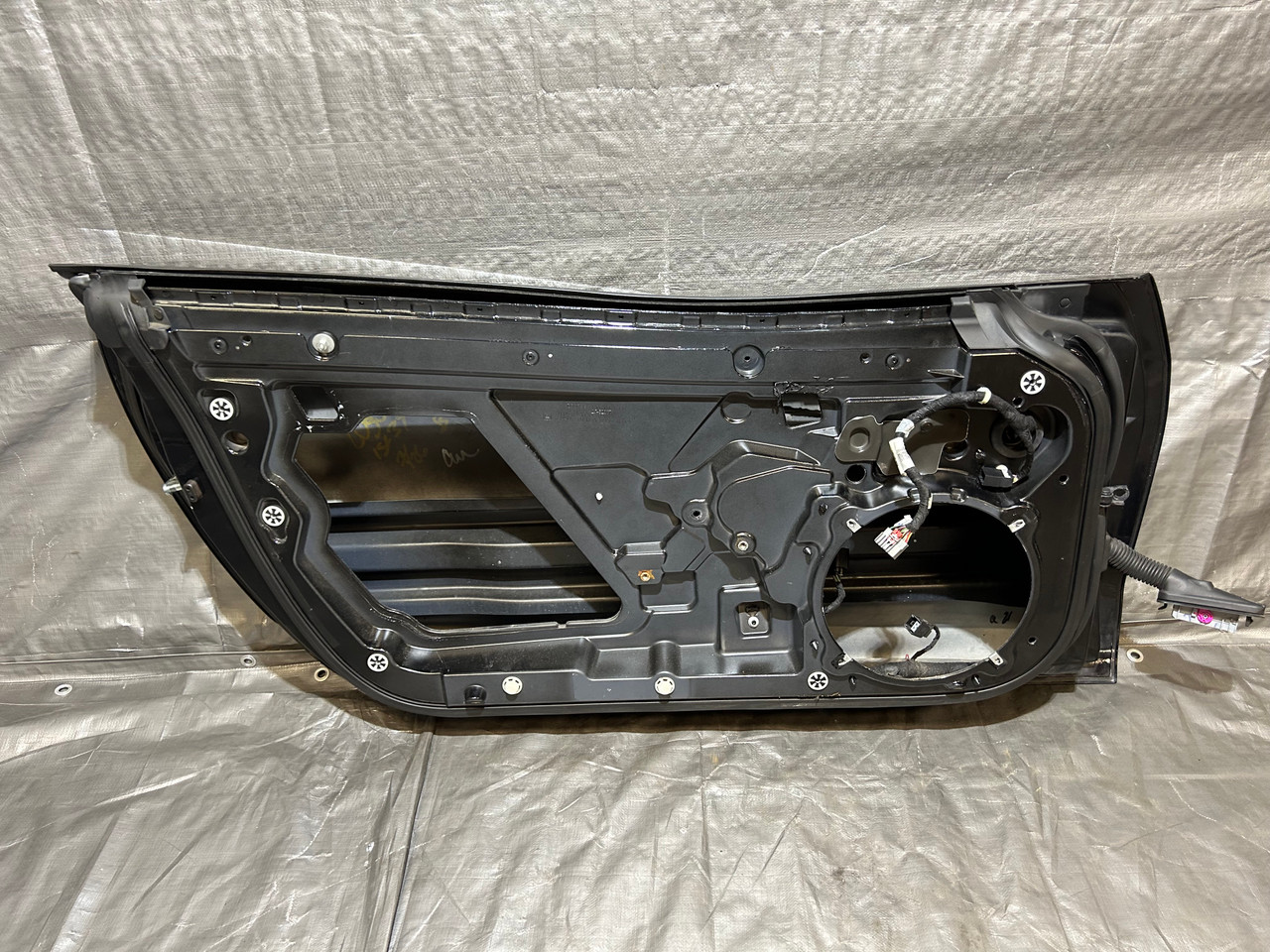 2015-2019 Chevrolet C7 Corvette Driver Door Shell / Black C7004