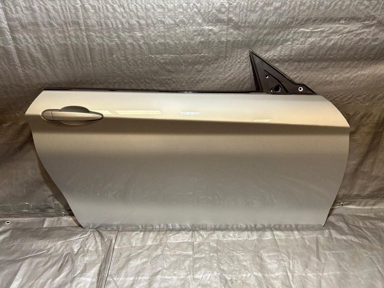 2014-2020 BMW F22 M235i 2 Series Coupe Passenger Door Assembly / Glacier Silver Metallic B2005