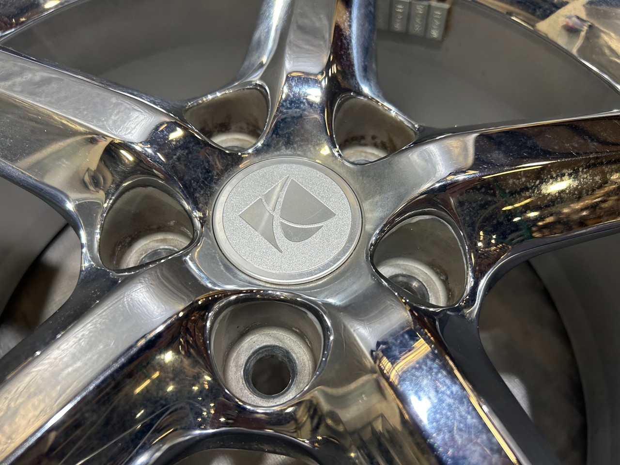 2007-2010 Saturn Sky 18x8