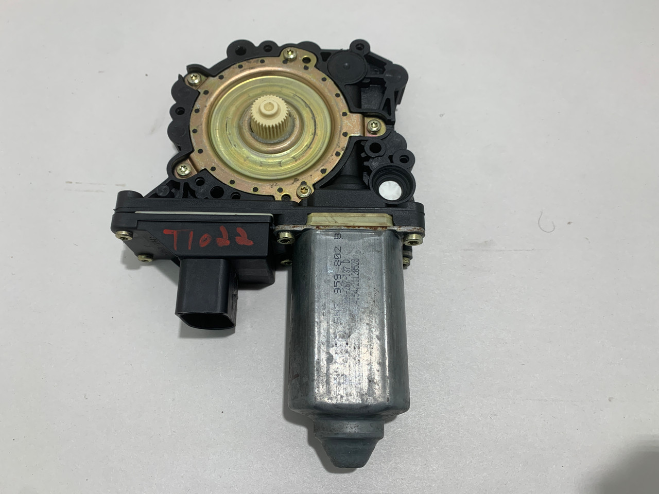 TT 2001-2006 Audi TT Convertible Passenger Side Window Motor