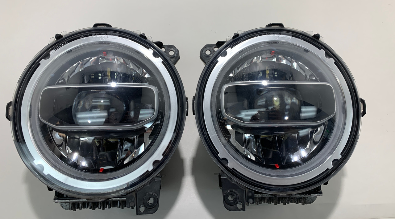 2018-2023 Jeep Wrangler JL LED Headlights Head Lamps / Pair / OEM