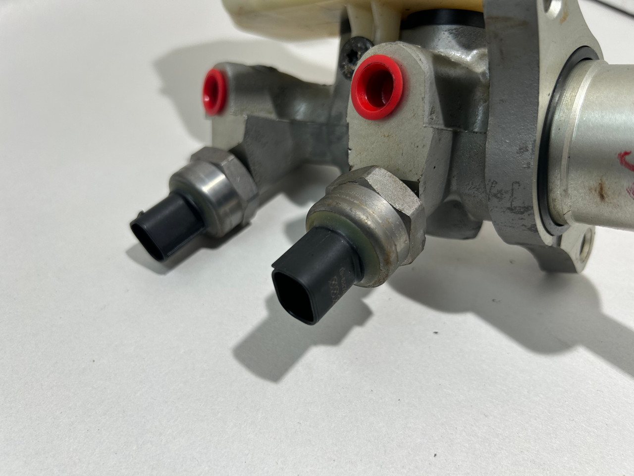 4M モールド&amp;ペイント はたらく車 00-03538 ABS Module MK60 Repair For BMW | XeMODeX Inc.