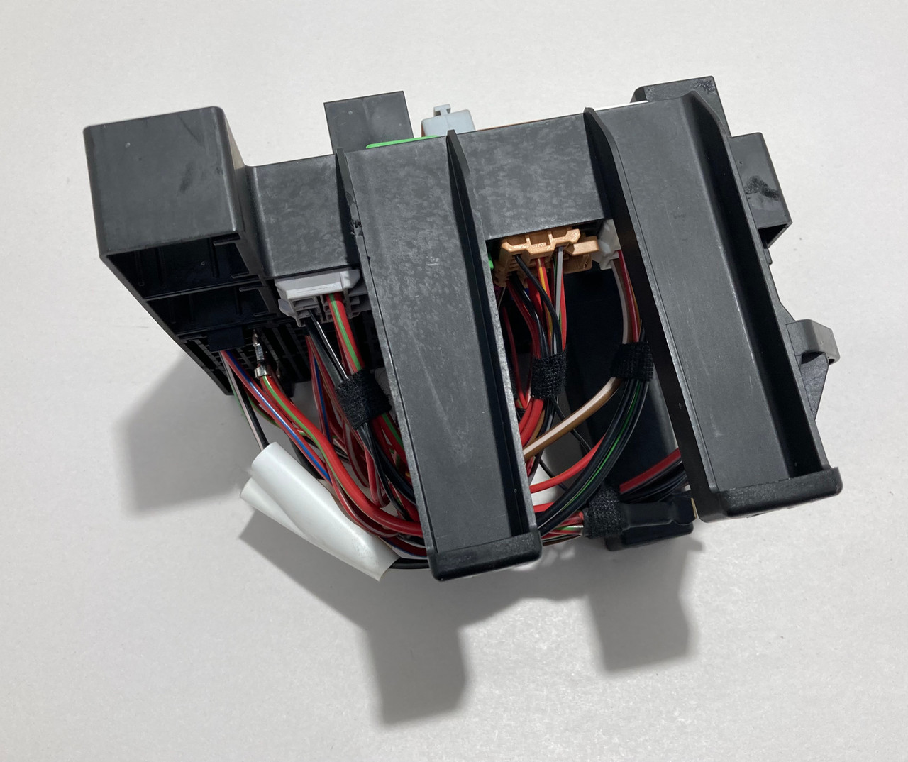 2017-2019 Porsche 718 Cayman Power Distribution Fuse Box 