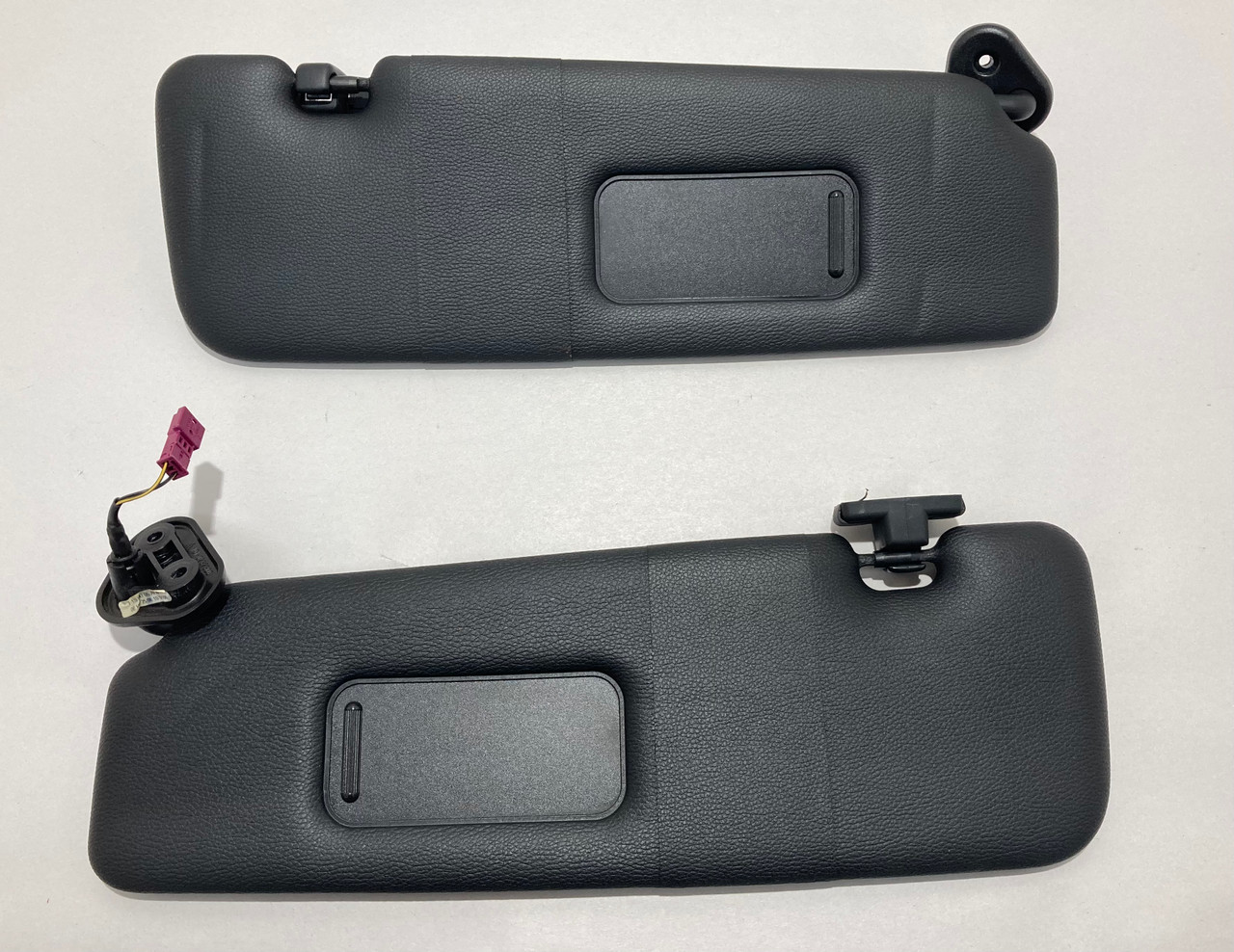 2008-2013 E93 BMW M3 Convertible Sun Visors / Pair / Black / E9M04