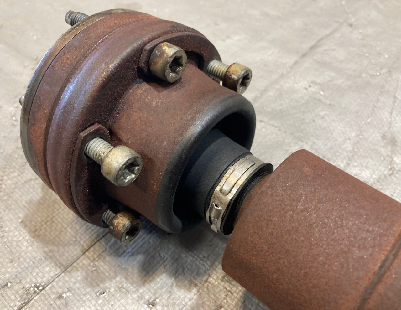 2006-2010 Pontiac Solstice / Saturn Sky Driveshaft / Manual / 112K