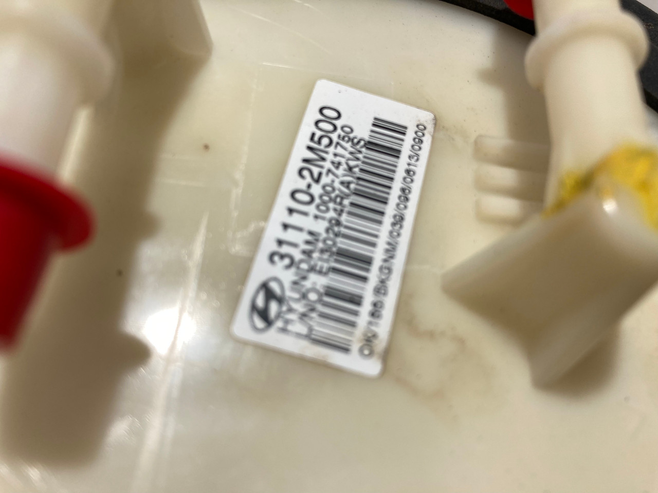 2010-2012 Hyundai Genesis Coupe 3.8l OEM Fuel Pump Assembly