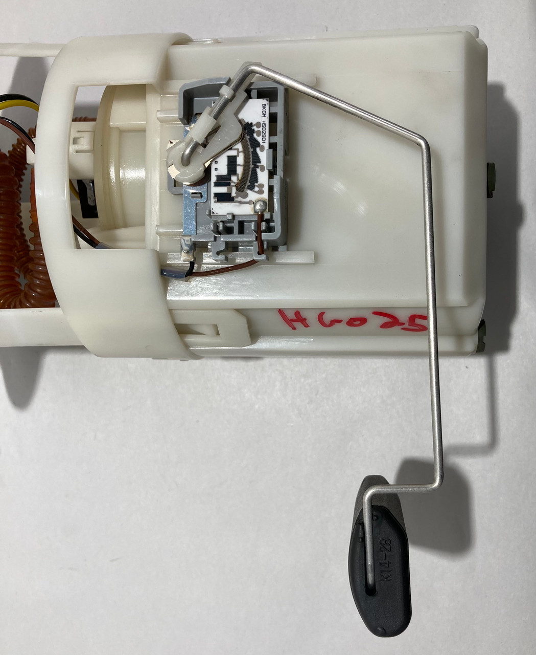 AMPEX 10オンス 311g 1本 のか 1オンス2枚 Fuel Pump Assembly 31110-25000 Fit For Hyundai Accent 1.3L