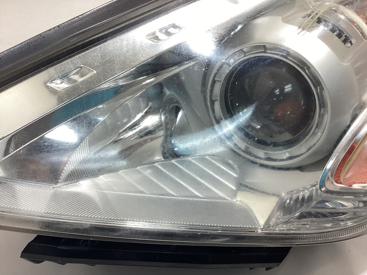 2009-2017 Nissan 370Z Driver Side Xenon HID Headlight / OEM / 7Z019 -  Redline Auto Parts