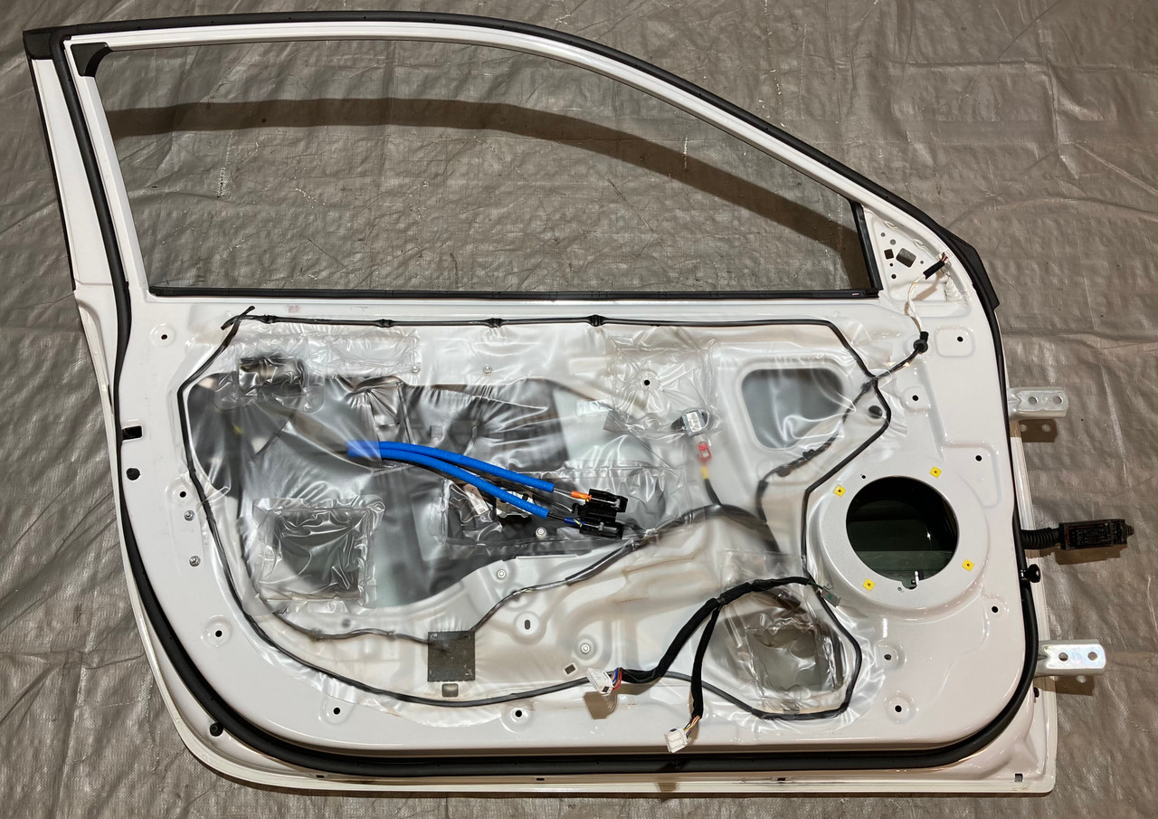 2019-2022 Hyundai Veloster Driver Side Door Assembly / Chalk White