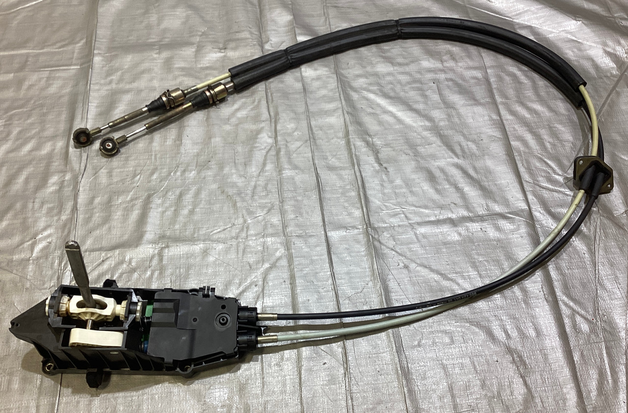 CARSON ポルシェ　Boxter 2000-2004 Porsche 986 Boxster Shifter Bracket w/ Cables / 5 Speed