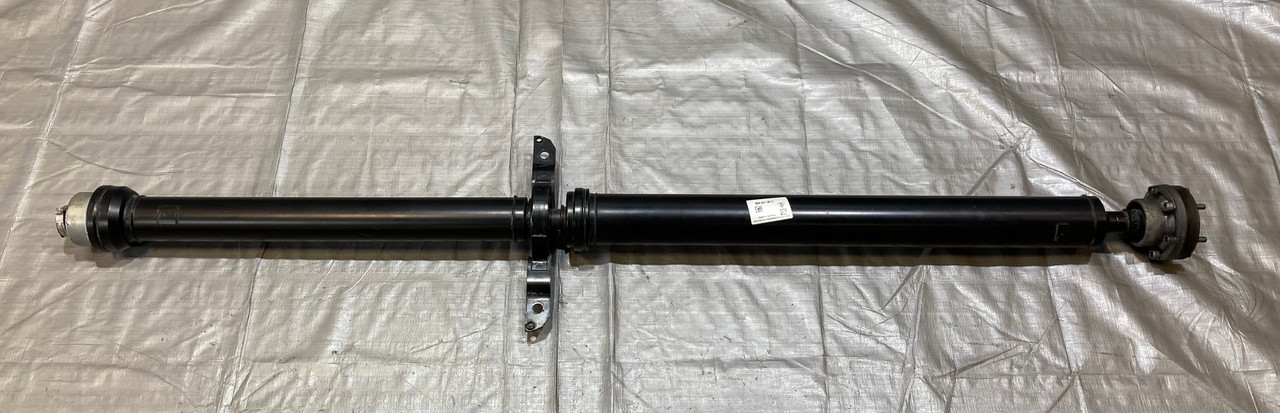 マカン　3/4 2015-2018 Porsche Macan S GTS Turbo Drive Shaft Assembly w/ U