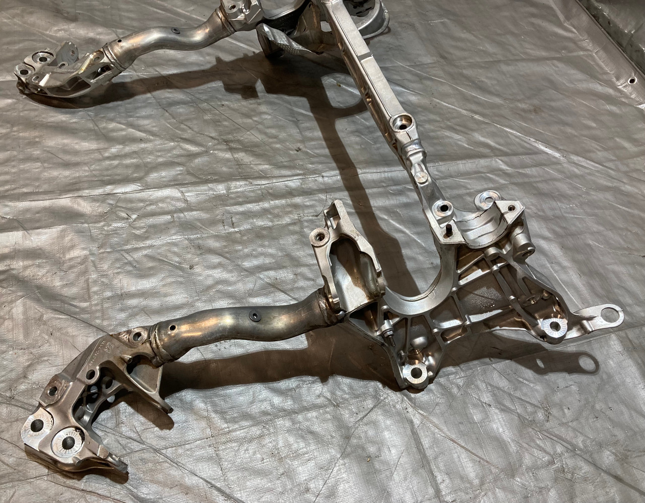 マカン　2/4 2015-2018 Porsche Macan S GTS Turbo V6 Front Subframe Crossmember
