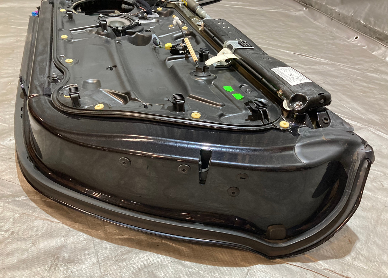 2013-2016 Porsche 981 Boxster / Cayman Passenger Door Assembly