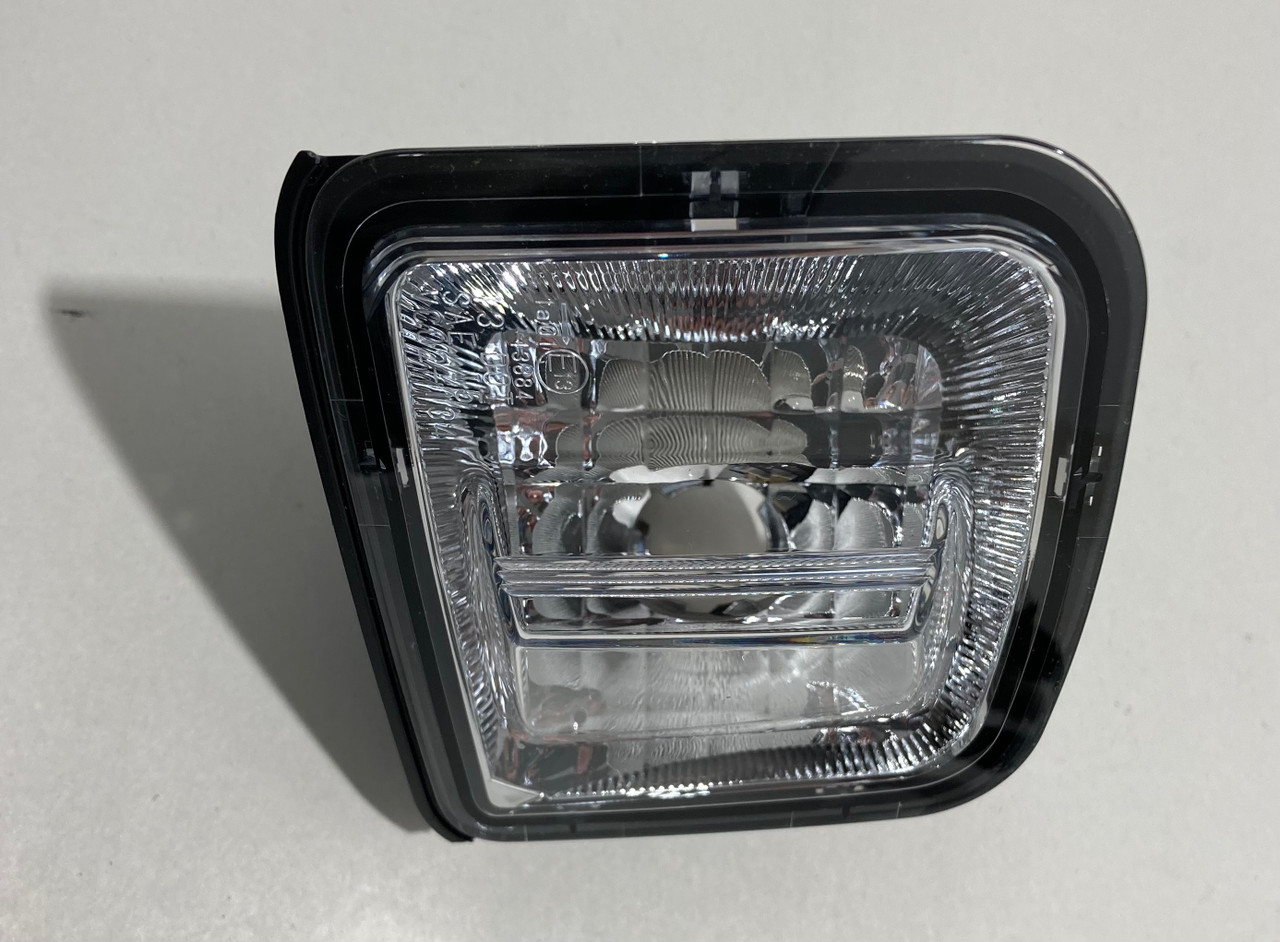 96172133様 2015-2017 Subaru WRX STI Driver Side Turn Signal Lamp w/ Bezel