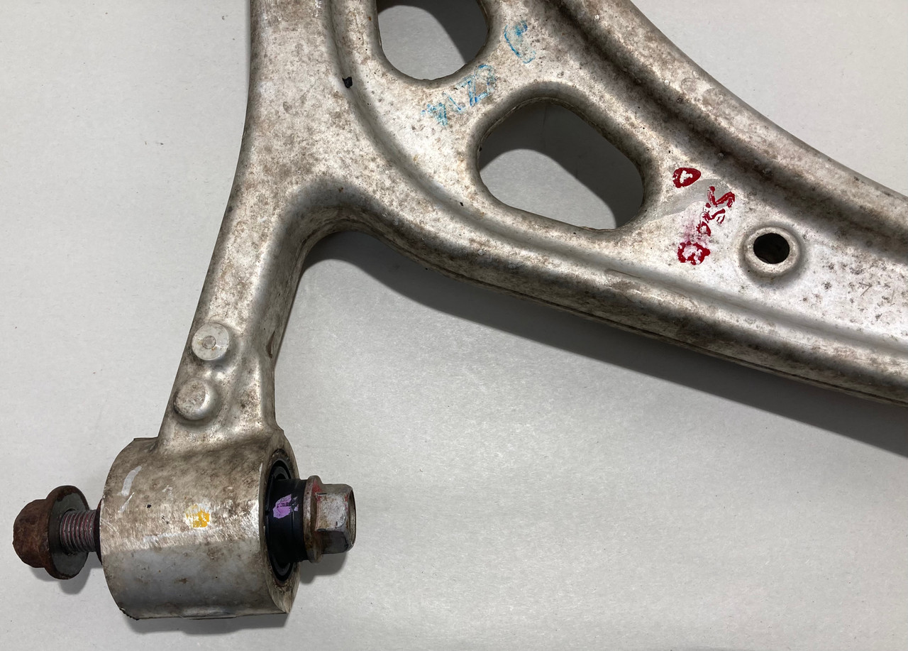 20202VA001、011 WRX S4 ロアアーム　VAB SUBARU 2015-2020 Subaru WRX STI Driver Front Lower Control Arm