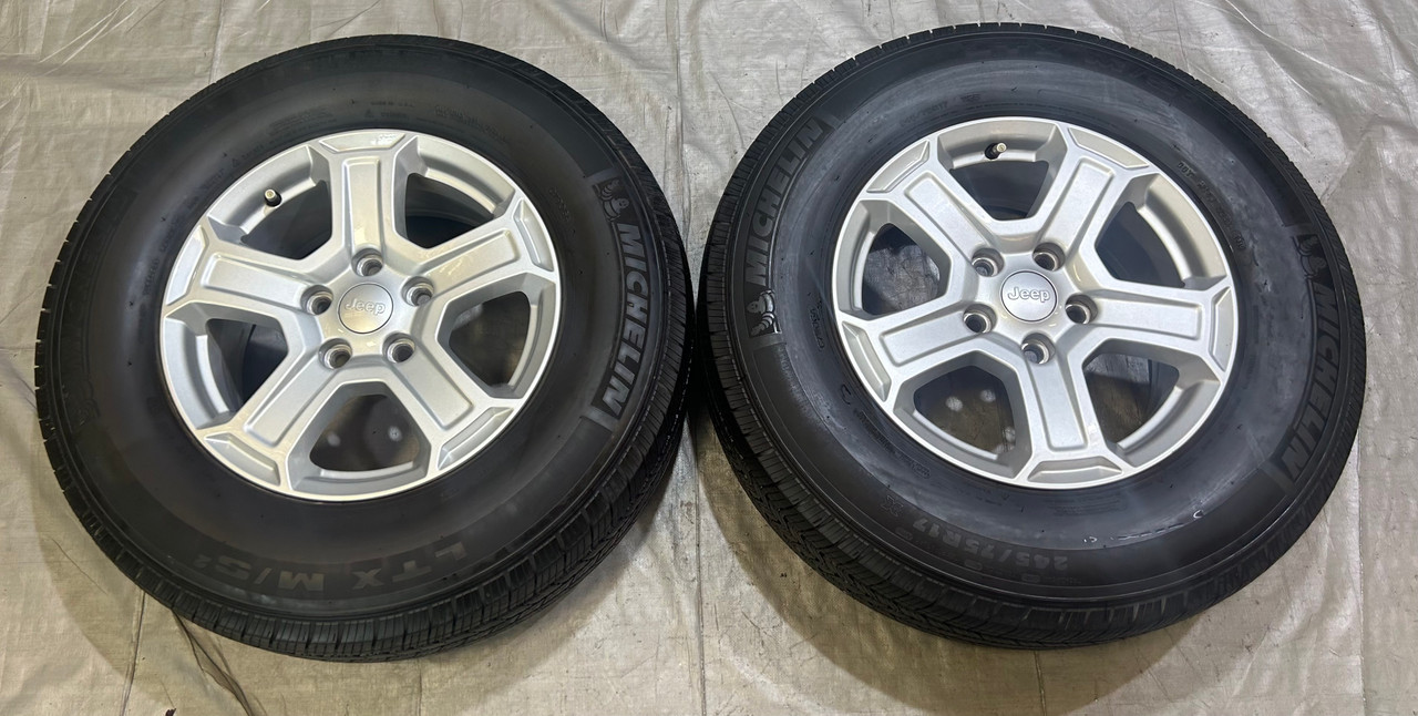 Jeep 17インチホイール Michelinタイヤセット 2018-2023 Jeep Wrangler JL 17x7.5