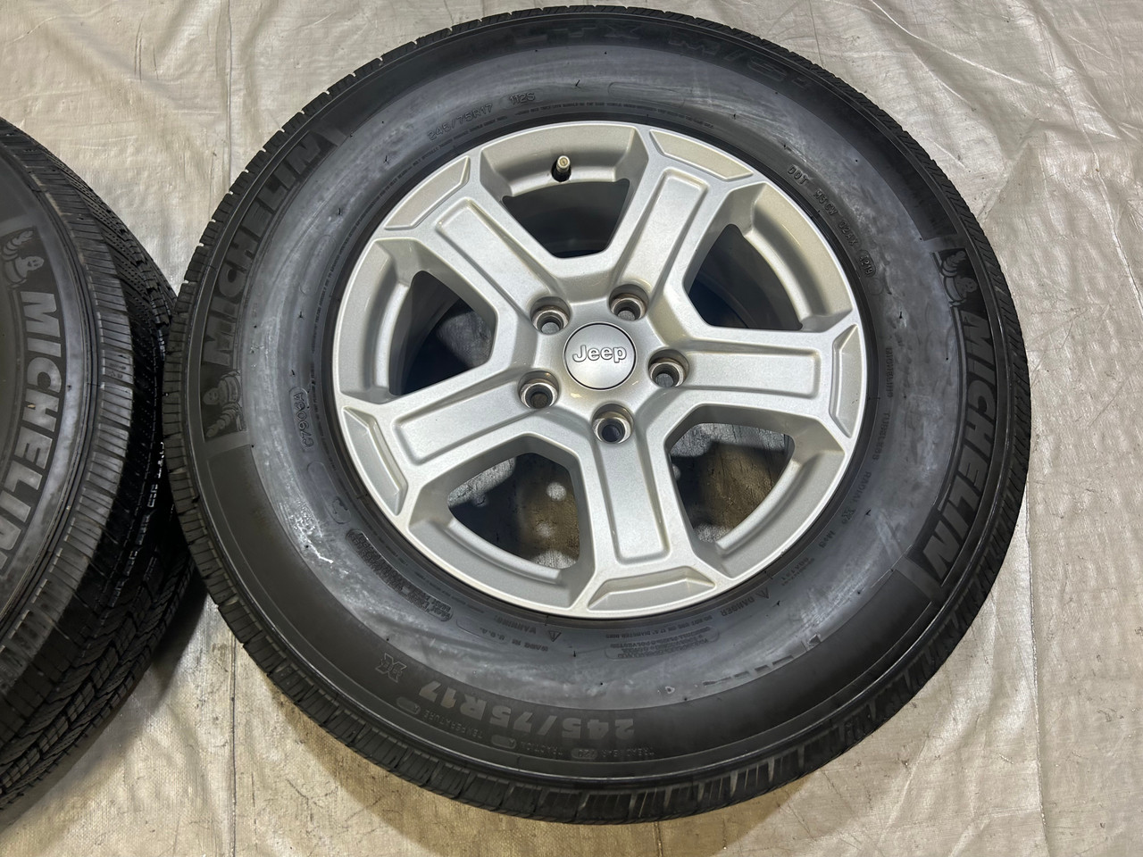 2018-2023 Jeep Wrangler JL 17x7.5