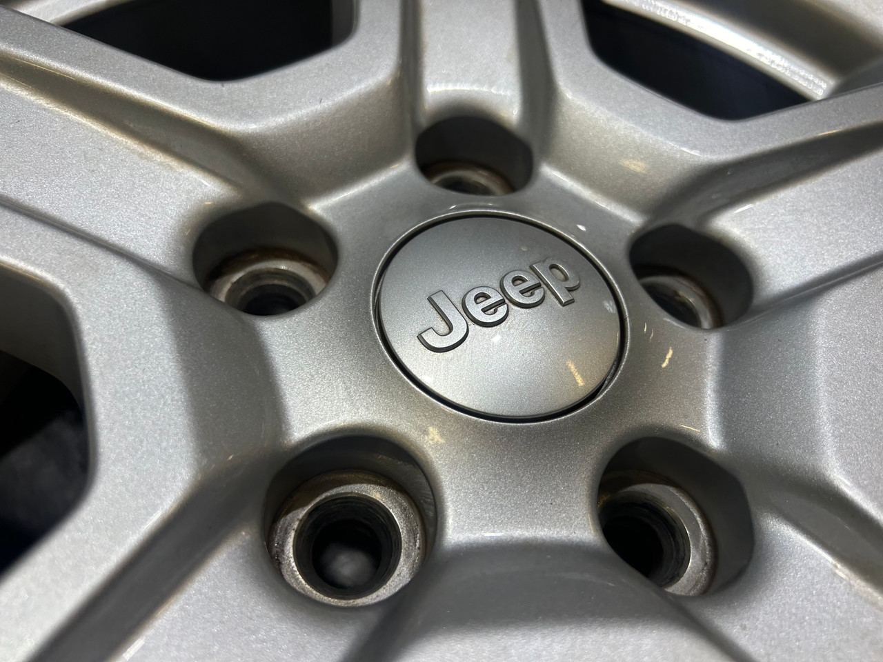 Jeep 17インチホイール Michelinタイヤセット 2018-2023 Jeep Wrangler JL 17x7.5