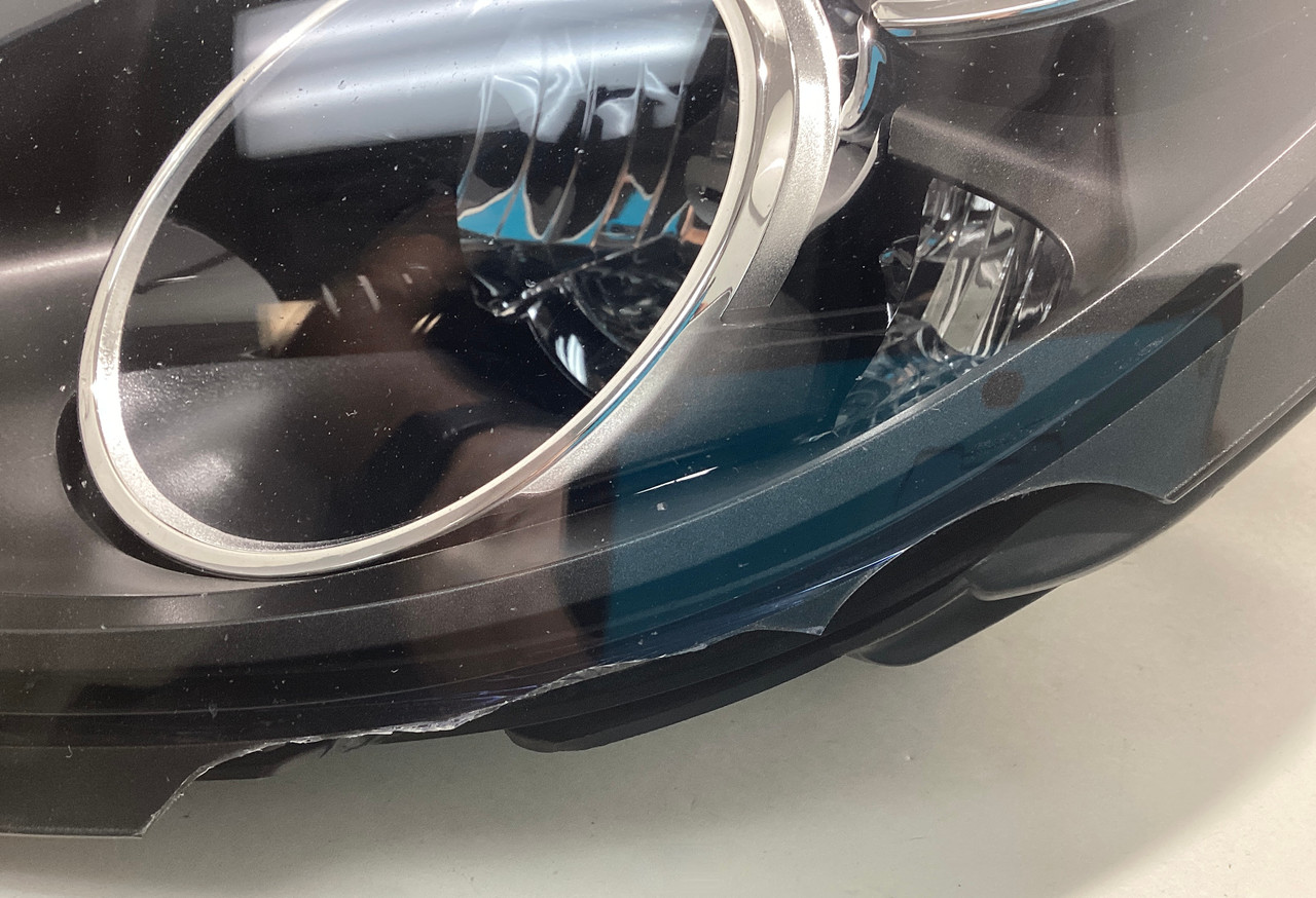 2013-2016 Porsche 981 Boxster Cayman Driver Side Dynamic Bi-Xenon Headlight  &frasl; PDLS *DAMAGE* &frasl; BC204