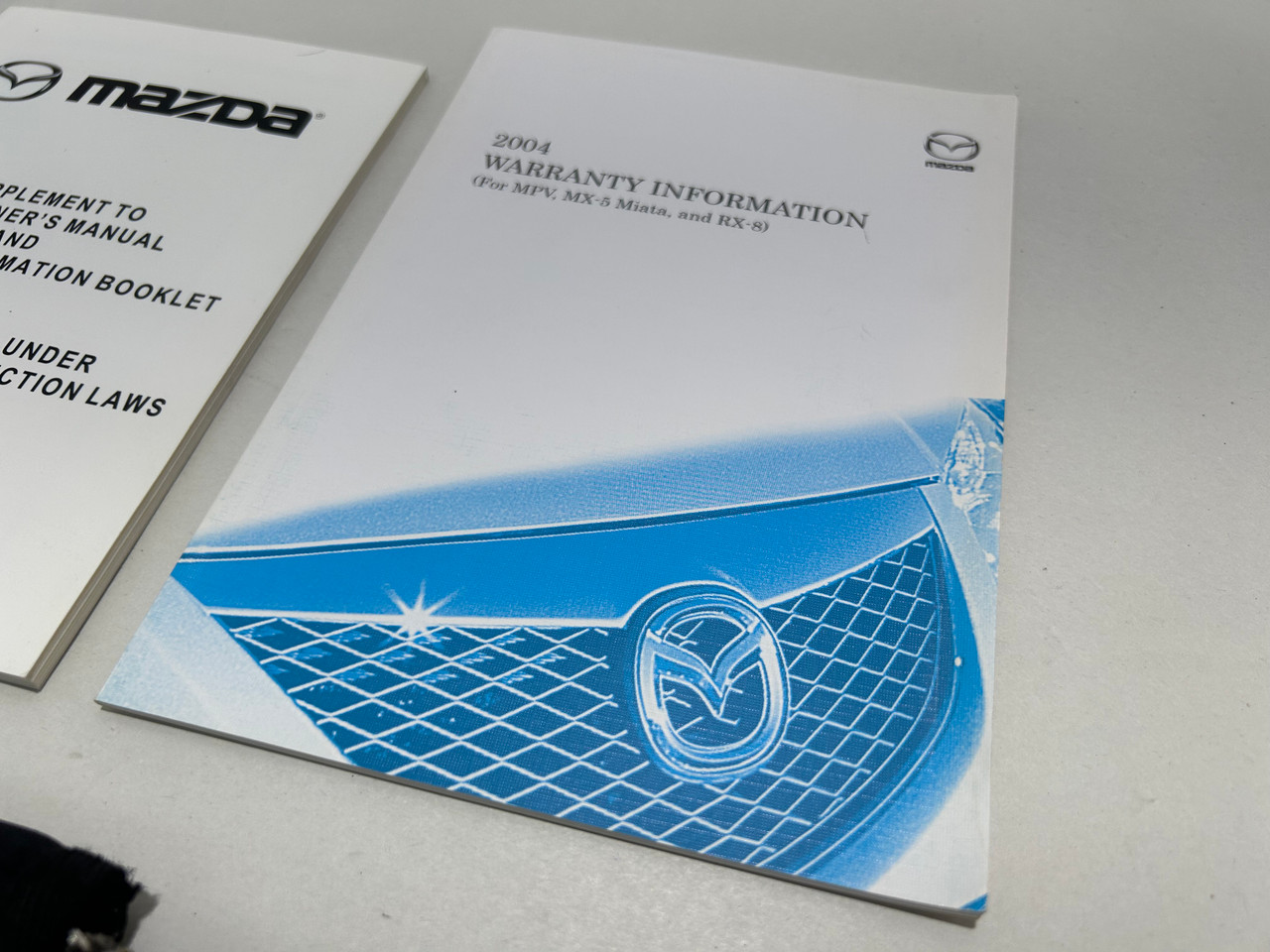 miページ 2004 Mazda Miata Factory Owner's Manual w/ Case / NB209 - Redline