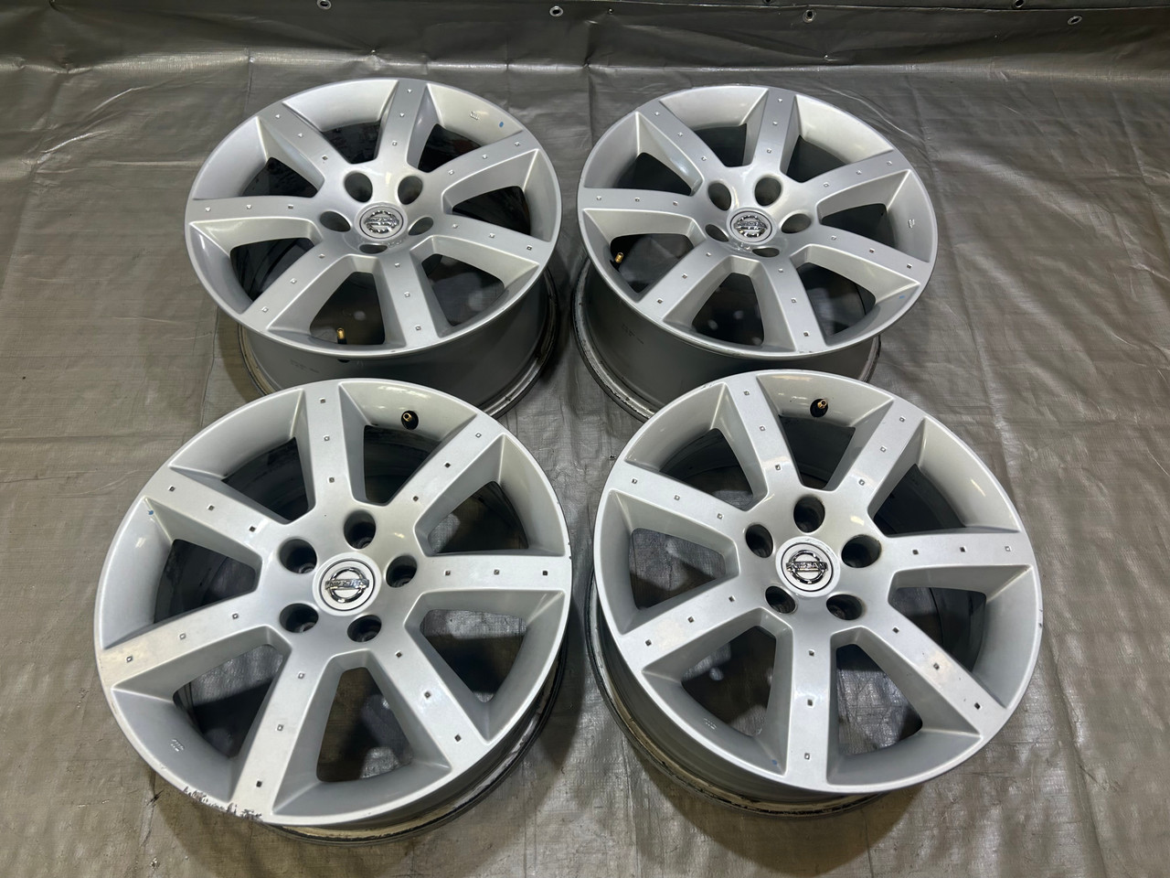 Z-Wheel s16 Rim 18×2.15 TLR200 リアホイール Z-Wheel s16 Rim 18×2.15 TLR200 リアホイール Z-Wheel s16 Rim 18×