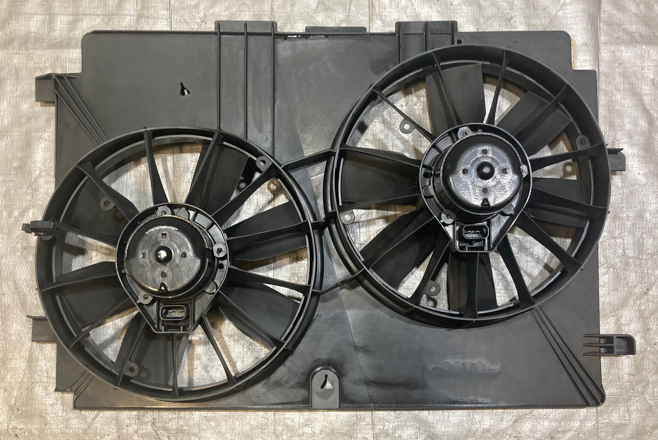 1997-2002 Chevrolet C5 Corvette OEM Radiator Cooling Fan w/ Shroud
