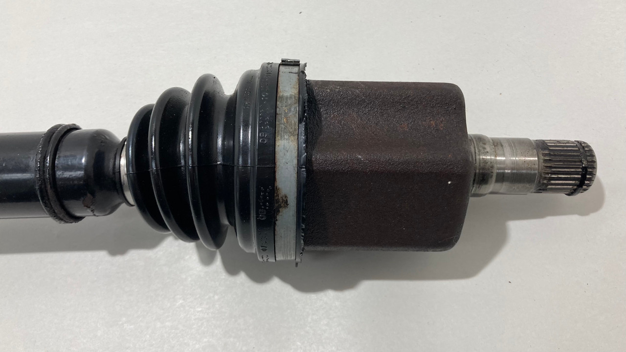 2000-2006 Audi TT 1.8l FWD Passenger Side CV Axle Half Shaft