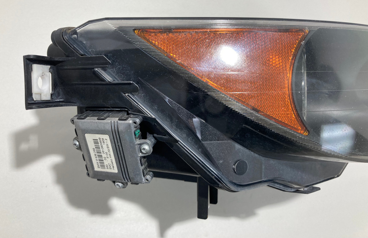 2004-2007 BMW E63 E64 M6 650i Passenger Side Headlight / Xenon HID