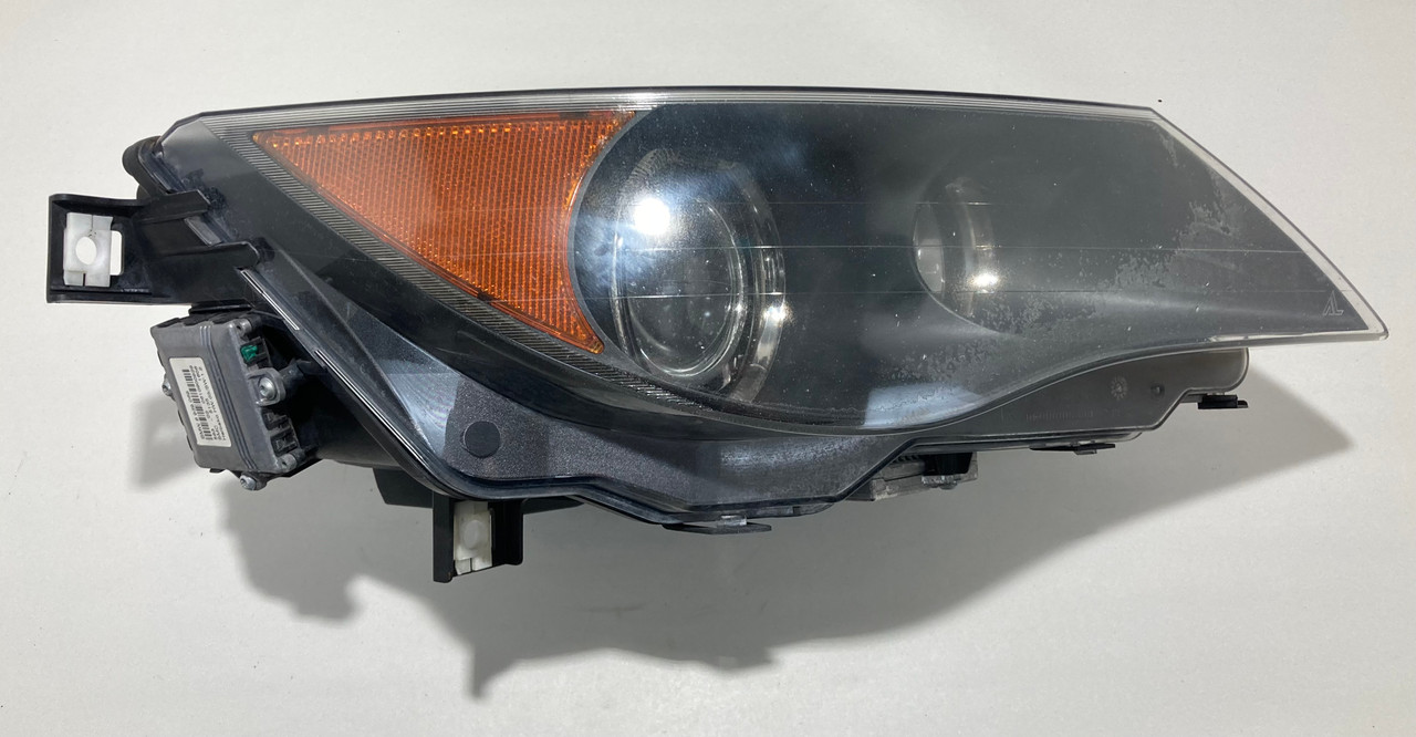 2004-2007 BMW E63 E64 M6 650i Passenger Side Headlight / Xenon HID