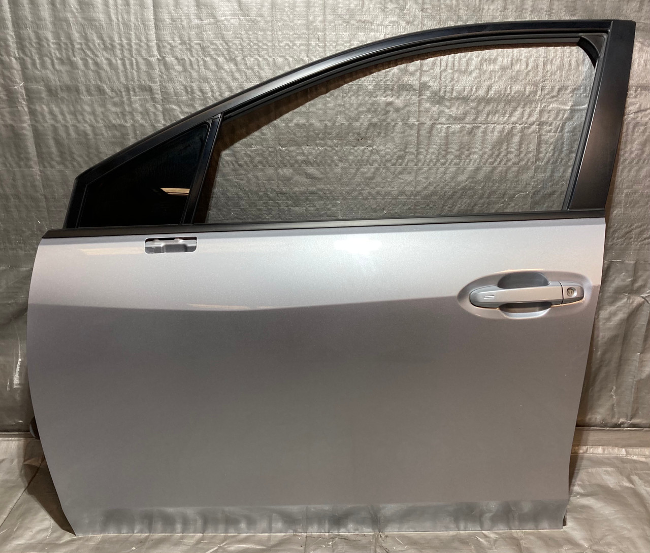 2022-2024 Subaru WRX Driver Front Door Assembly / Ice Silver