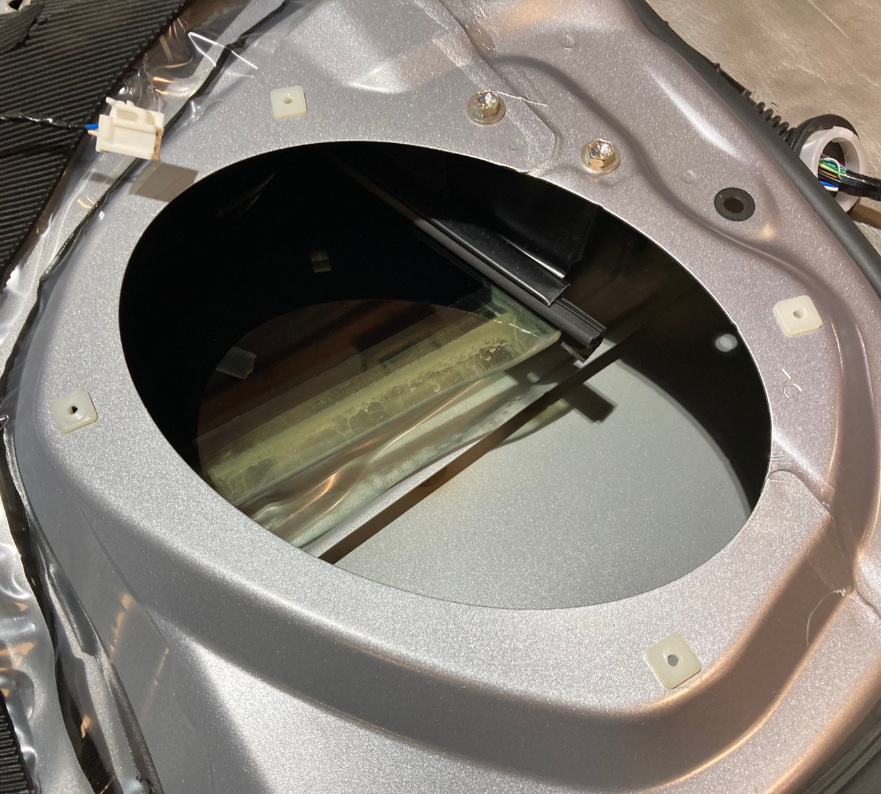 2022-2024 Subaru WRX Driver Front Door Assembly / Ice Silver