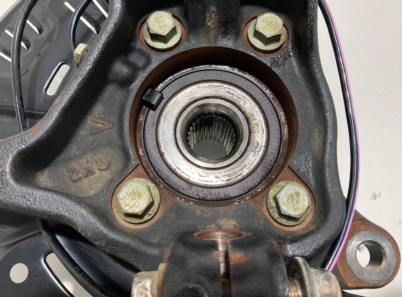 2022-2023 Subaru WRX Passenger Front Knuckle / Hub Assembly / 25K
