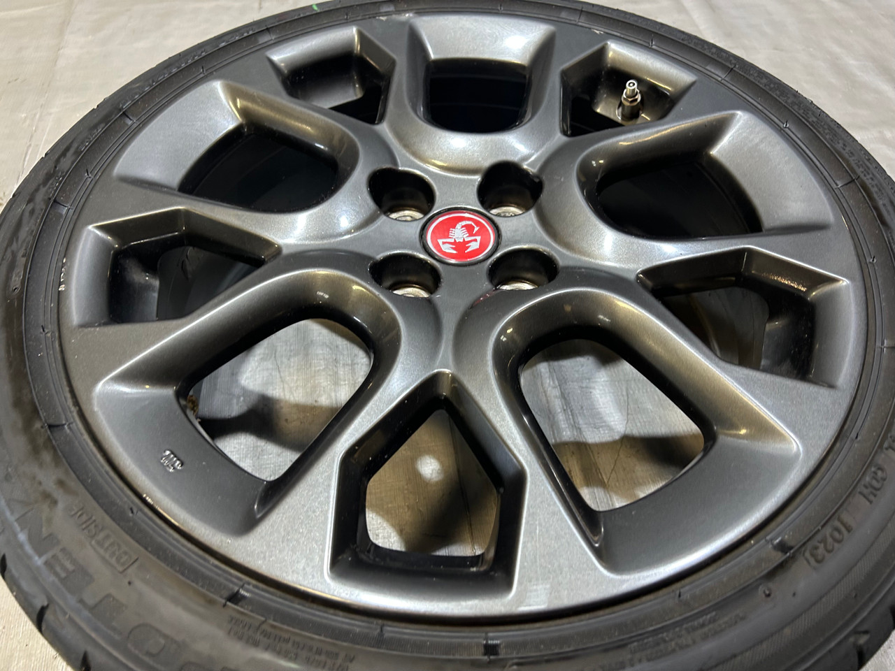 2017-2019 Fiat 124 Spider Abarth 17x7
