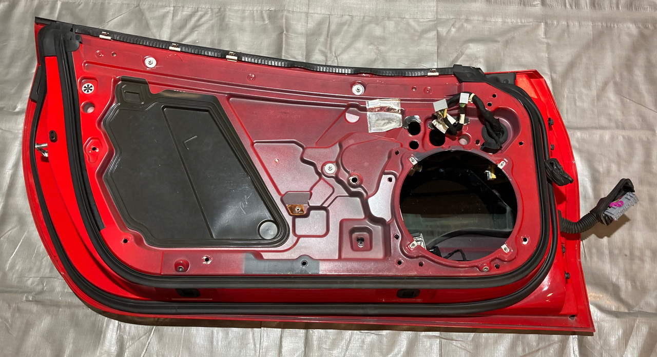 2015-2019 Chevrolet C7 Corvette Driver Side Door Assembly w