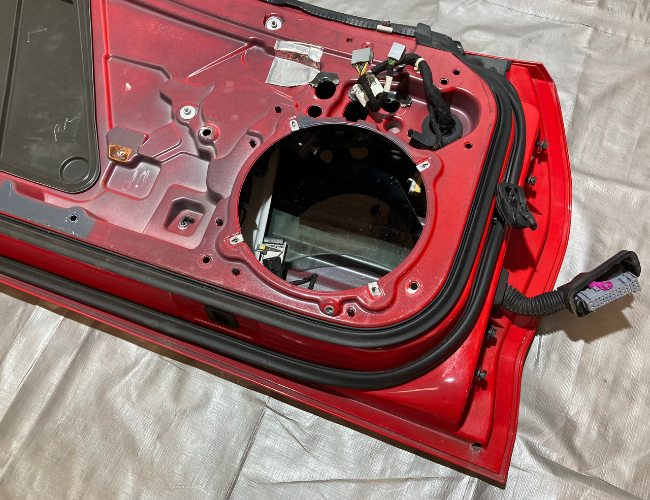 2015-2019 Chevrolet C7 Corvette Driver Side Door Assembly w