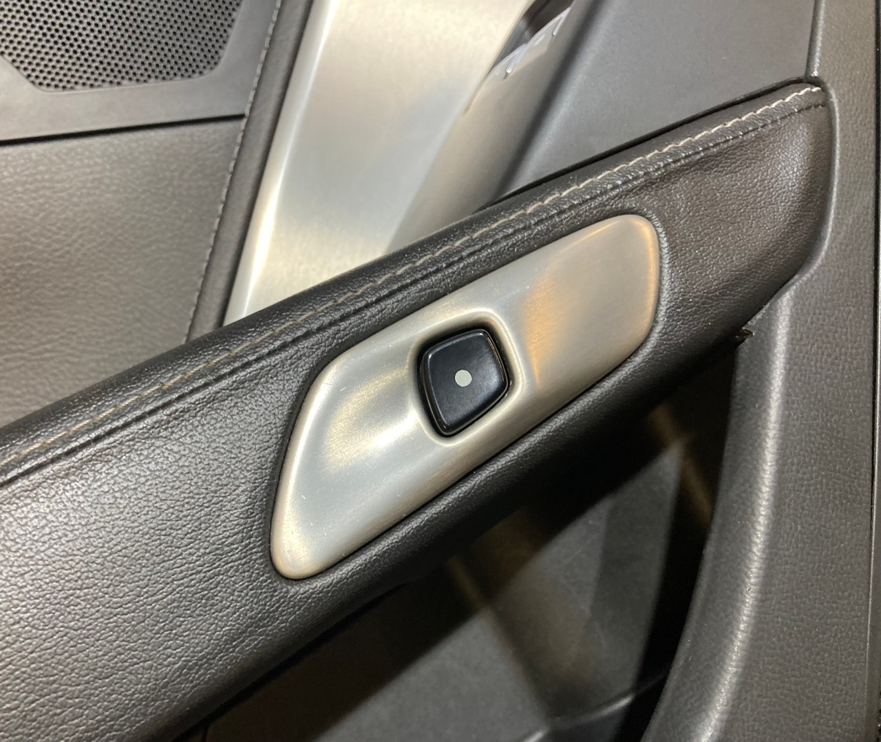 2014-2019 Chevrolet C7 Corvette 2LT Interior Door Panels / Black