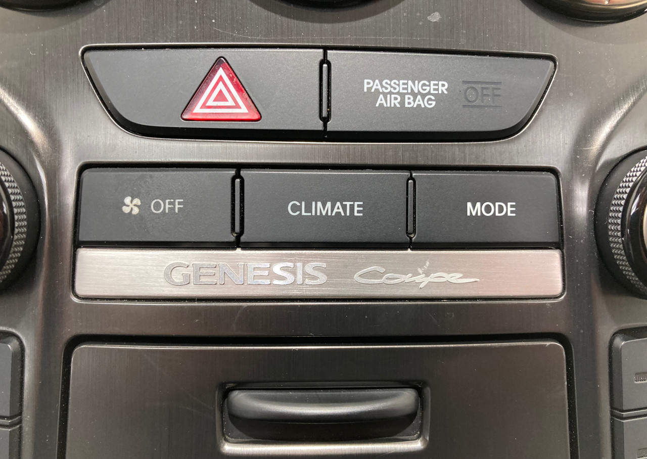 2013-2016 Hyundai Genesis Coupe Climate Control / Center Gauge