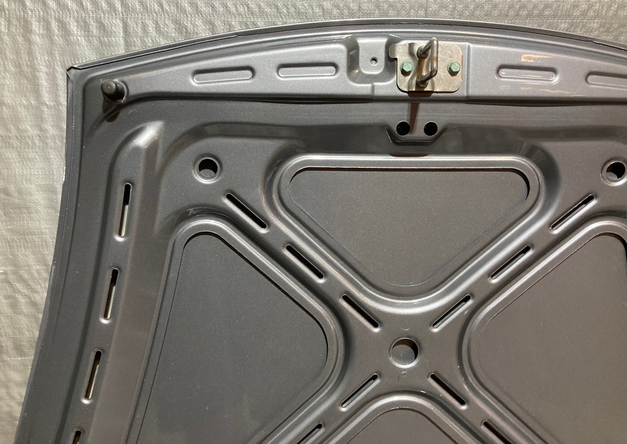 1997-2004 Porsche 986 Boxster / 996 911 Hood Panel w/ Emblem
