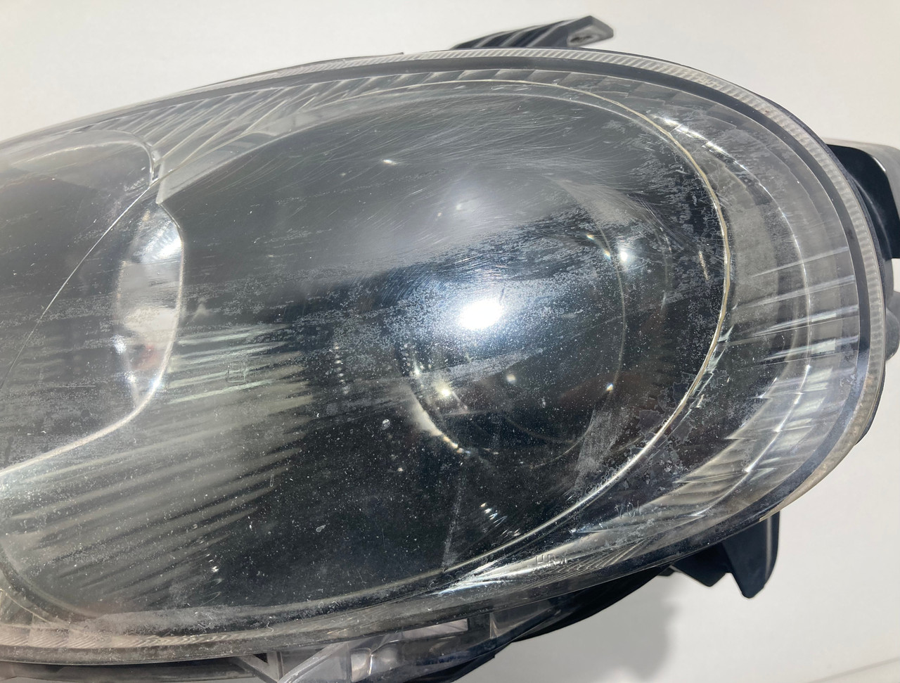 2004-2005 Mazdaspeed Miata Driver Headlight *Broken Tab* / NB231