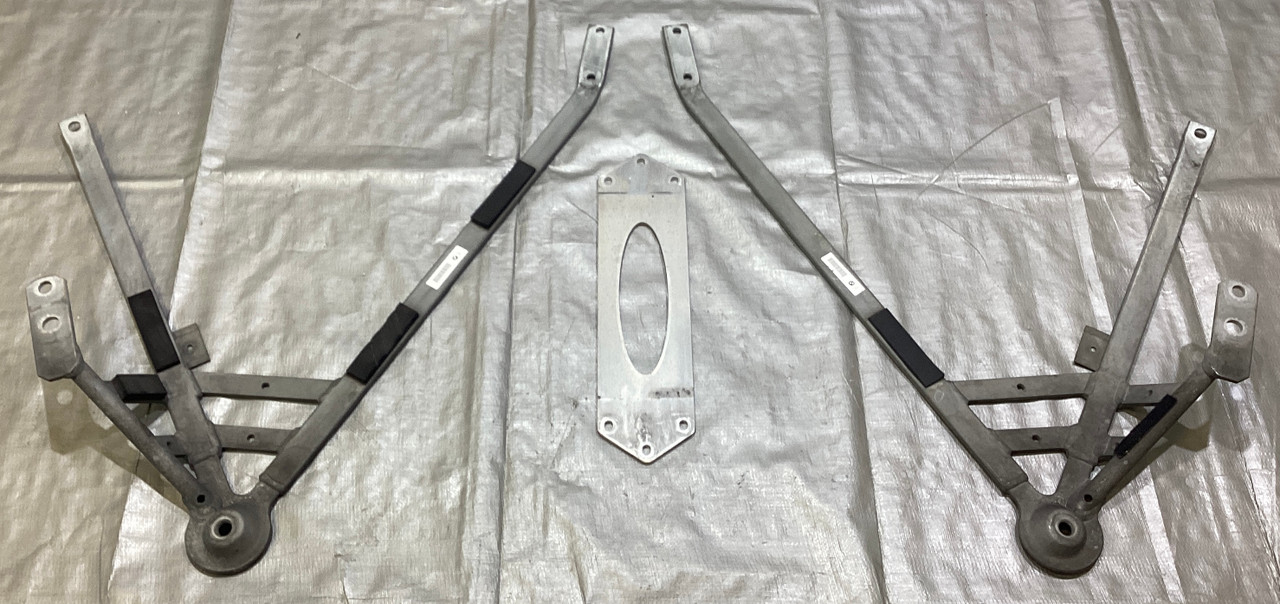 2015-2020 F80 F82 F83 BMW M3 M4 Rear Subframe Reinforcement Brackets / OEM / F8M05