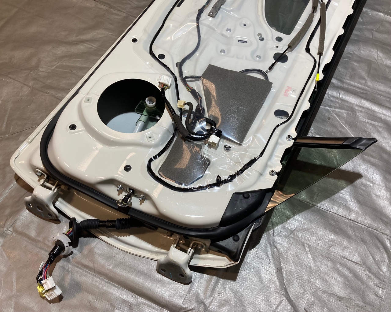 2022-2024 Toyota GR86 Trueno Edition Driver Side Door Assembly