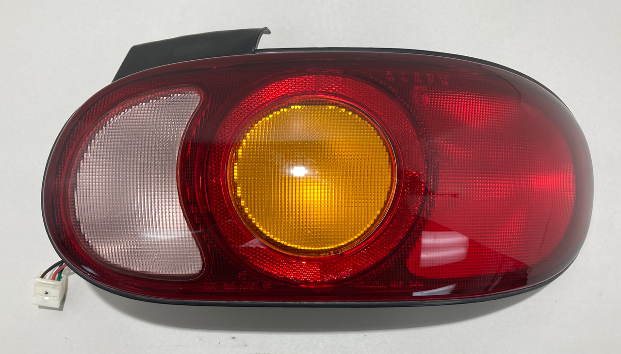 1999-2000 Mazda Miata Passenger Tail Light / NB237 - Redline Auto