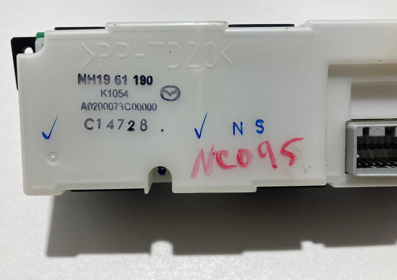 2009-2015 Mazda Mx5 Miata OEM Climate Control Module / NH1961190