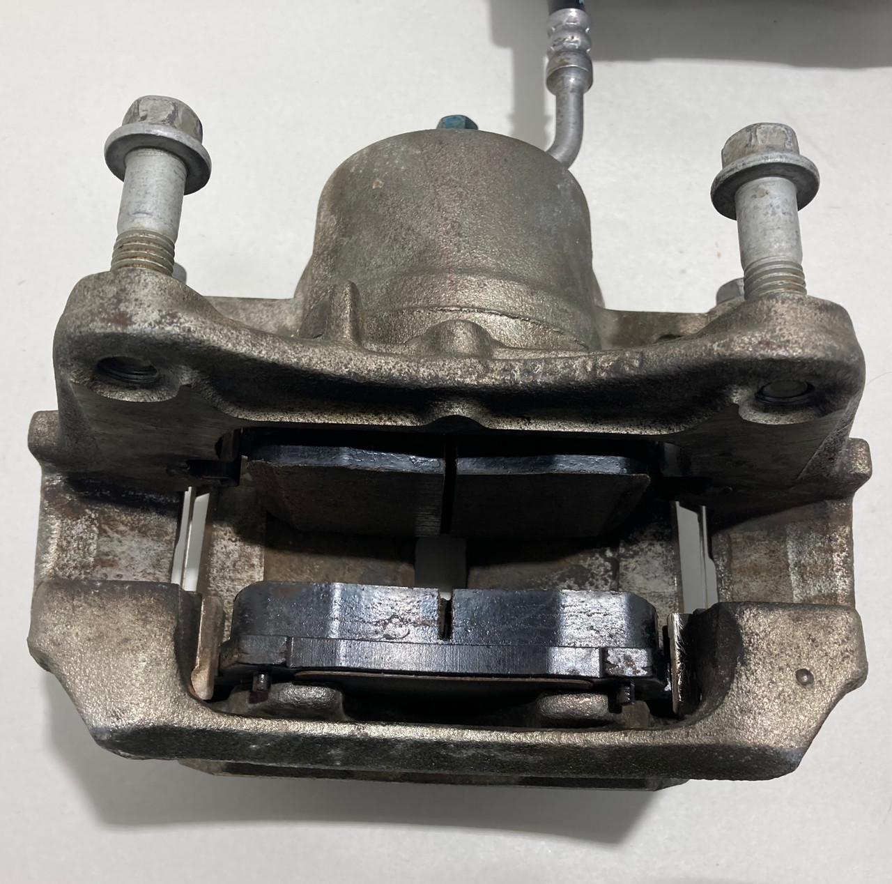 2006-2010 Saturn Sky / Pontiac Solstice OEM Brake Calipers / Set